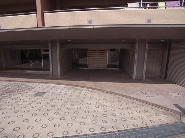 【藤和宮前平ホームズ】入口