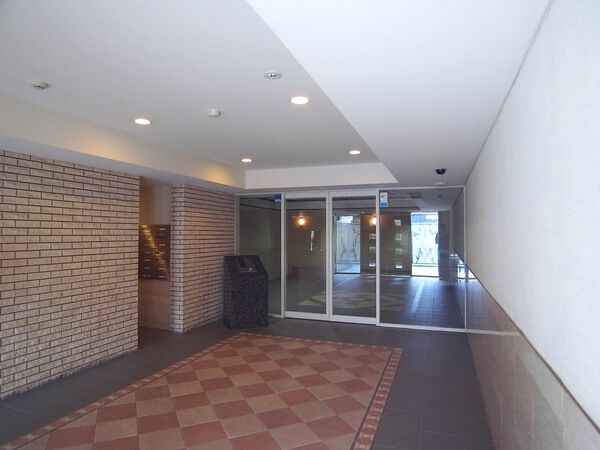【レクシオ宮前平ヒルズ】エントランスホール