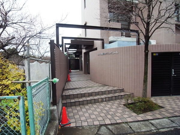 【コスモ宮崎台グランデュール】エントランス