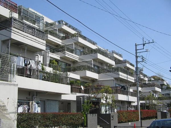【ユニテ宮崎台テラス】マンション外観