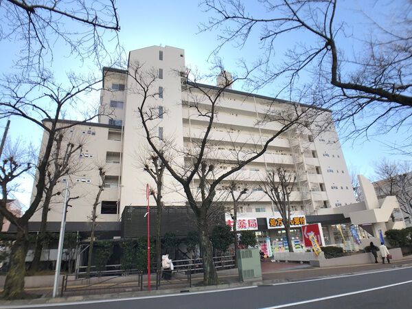 【宮崎台ビューグリーン】建物１階にはドラックストアあり