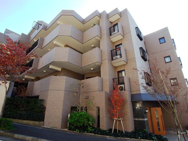 【ロイヤルメイツ宮前平】建物外観