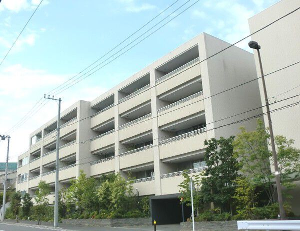 【グランドメゾンたまプラーザ】外観