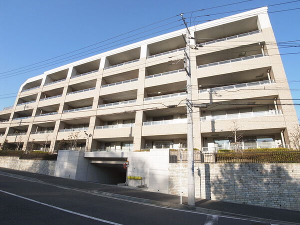 【パークハウス美しの森】外観