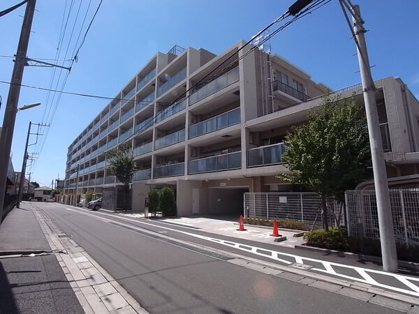 【ブランズ宮崎台オンザテラス】外観