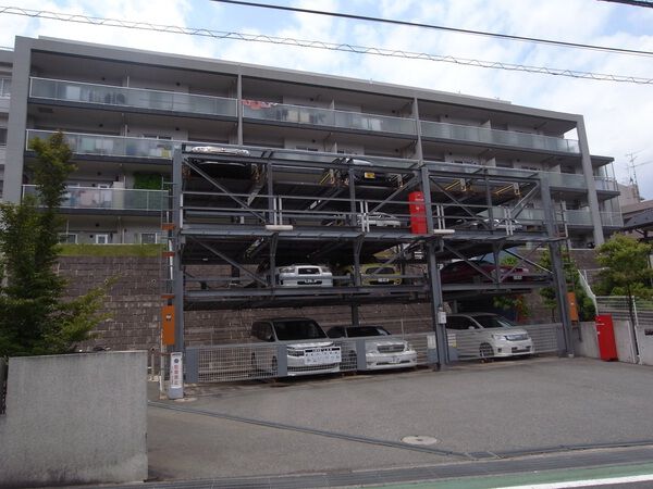 ディナスカーラ百合ヶ丘