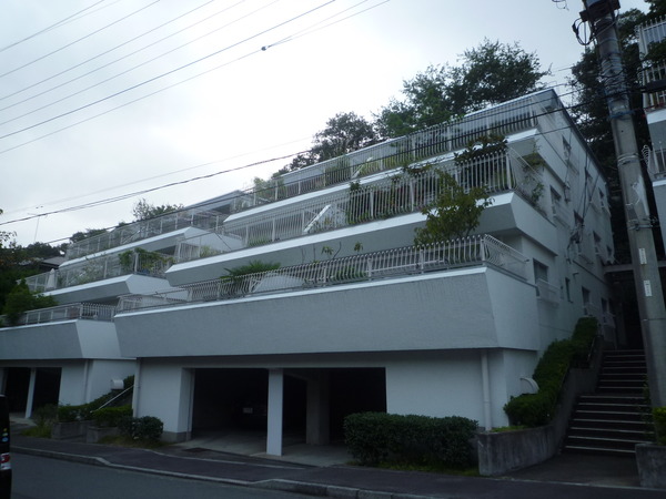 シャンボール読売ランド前