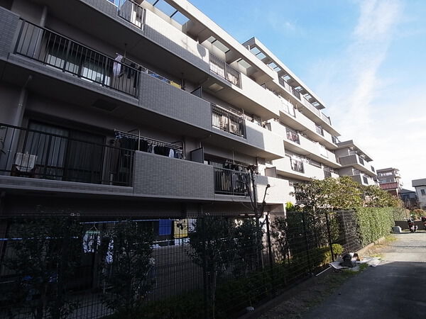 【モアステージ橋本】周辺は緑も多く、閑静な住環境です