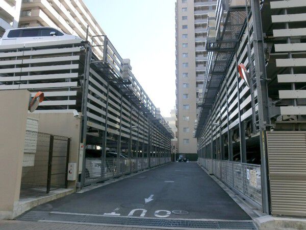 【リーデンススクエア相模原】敷地内駐車場 【リーデンススクエア相模原】敷地内駐車場
