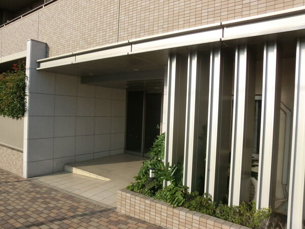 【サーパス南橋本】エントランス