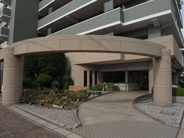 【マイキャッスル淵野辺エクセレントステージ】エントランス