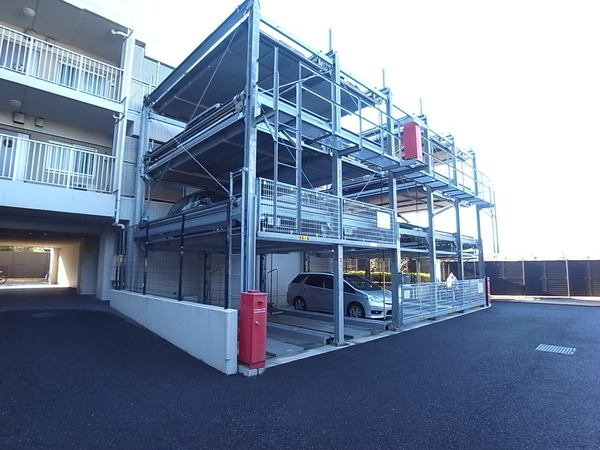 【エンゼル相模大野マナーハウス】駐車場