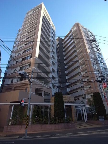 【アデニウム小田急相模原】外観写真２