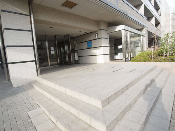 【クレアシティ湘南茅ヶ崎】エントランス