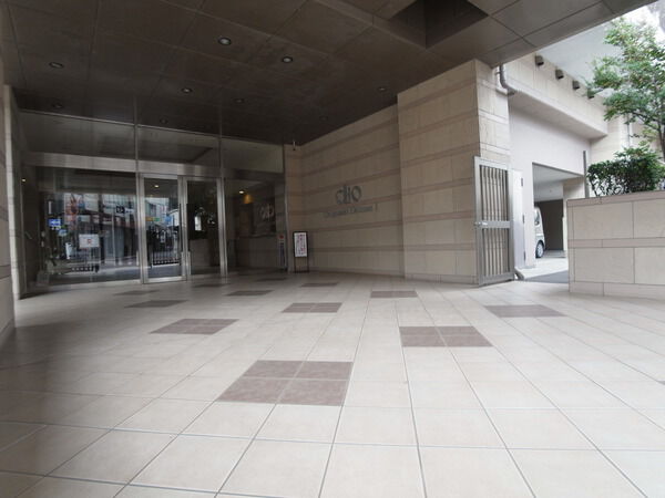 【クリオ茅ヶ崎駅前壱番館】エントランス 【クリオ茅ヶ崎駅前壱番館】エントランス