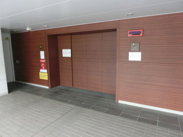 【グランドメゾン東海岸南】駐車場入り口 【グランドメゾン東海岸南】駐車場入り口