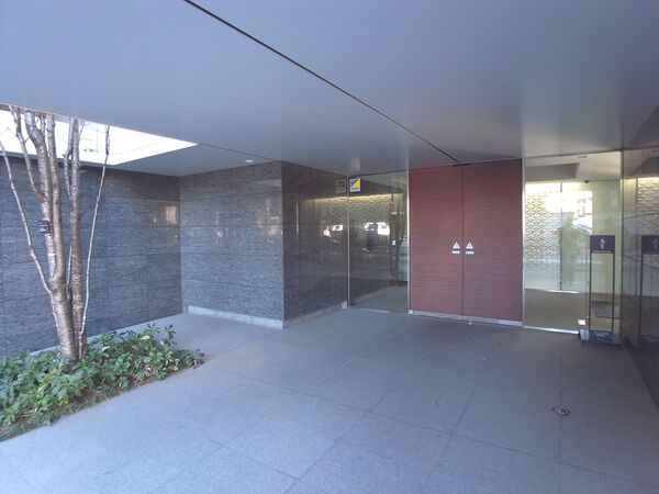 【イニシア大和南】エントランス 【イニシア大和南】エントランス