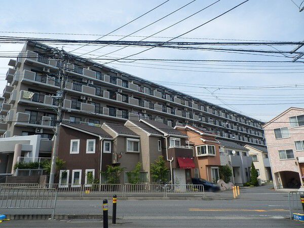 【シャルマンコーポさがみ野】南側からの外観