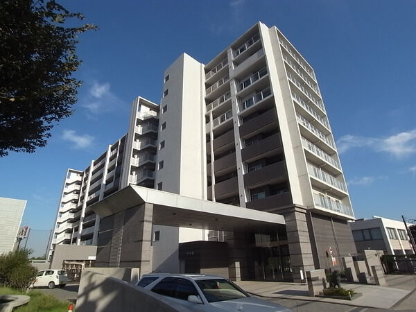 【ライオンズ小田急相模原アクアルーナ】外観写真２