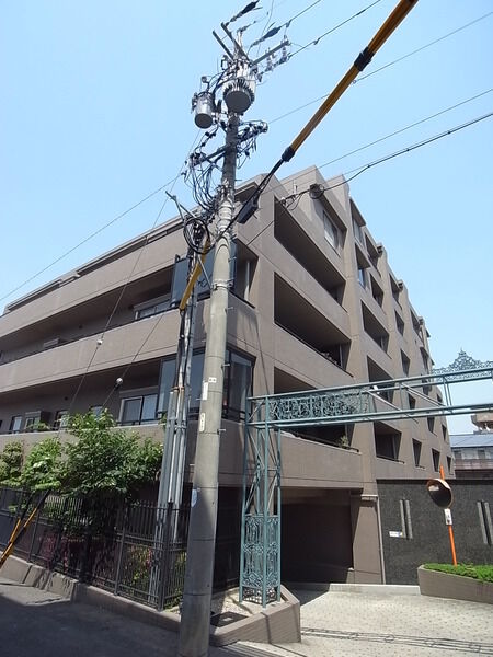 【ロイヤルアーク覚王山】外観