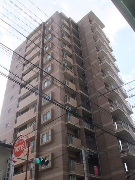 【ローレルコート岩塚】外観(東側) 【ローレルコート岩塚】外観(東側)