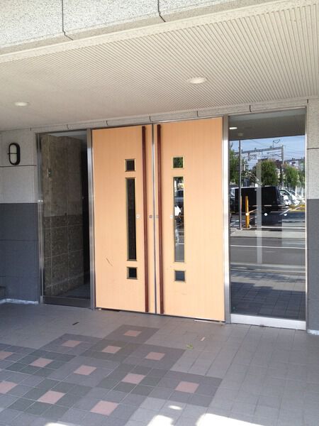 【レインボー亀島】玄関写真 【レインボー亀島】玄関写真