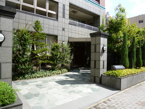 【シティハウス伏見駅前】エントランス