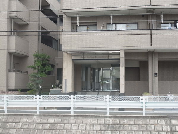 ライオンズガーデン川名本町