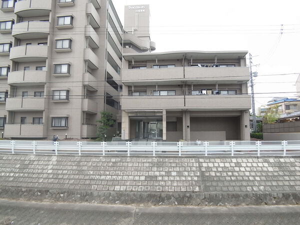 ライオンズガーデン川名本町