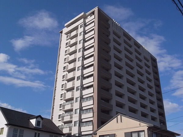 ライオンズ桜山レジデンス 2枚目 ライオンズ桜山レジデンス