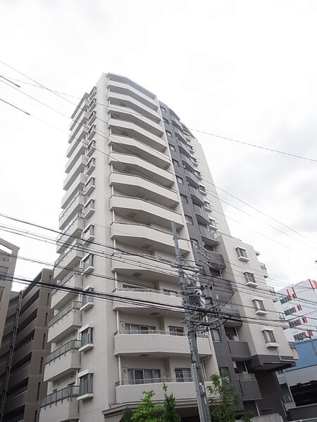 【ローレルコート金山】外観写真