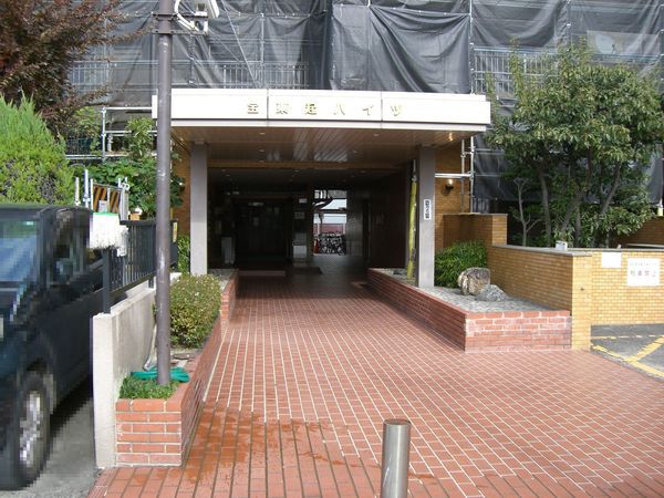 【宝東起ハイツ】エントランス 【宝東起ハイツ】エントランス