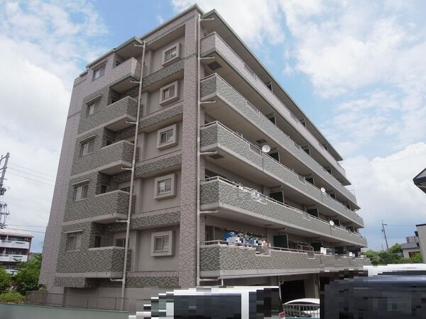 ファミリアーレ滝ノ水南