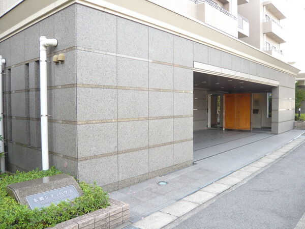 【本郷シティハウス】エントランス