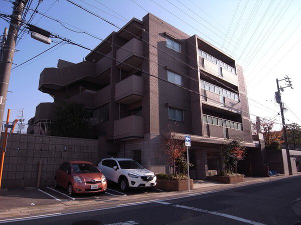 【サンマンションアトレ上社Ⅱ】外観