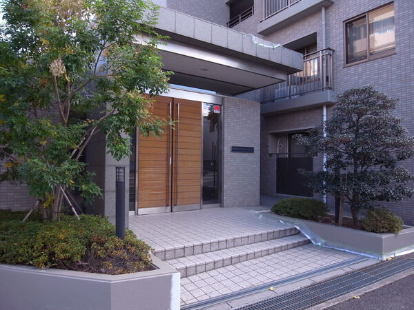 【星ヶ丘ヒルズ】エントランス