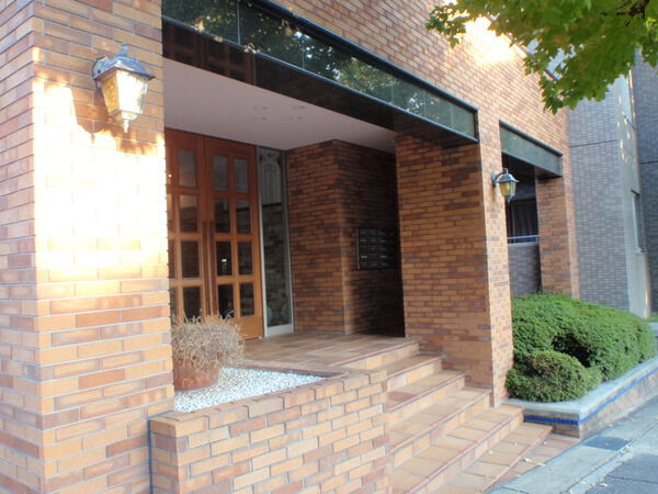 【野村ステイツ社台グラン・コリナ】エントランス 【野村ステイツ社台グラン・コリナ】エントランス