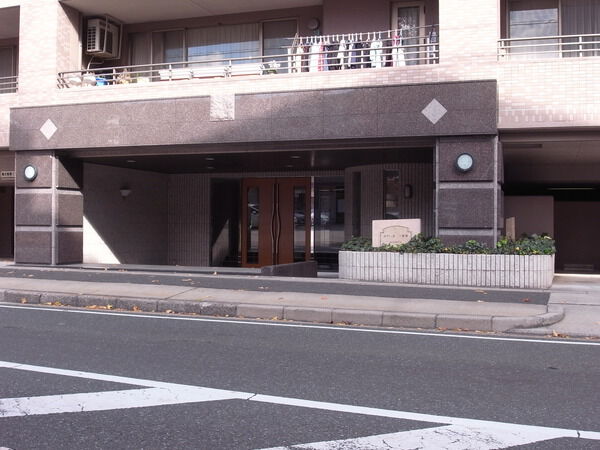 【ボナール一社北】エントランス 【ボナール一社北】エントランス