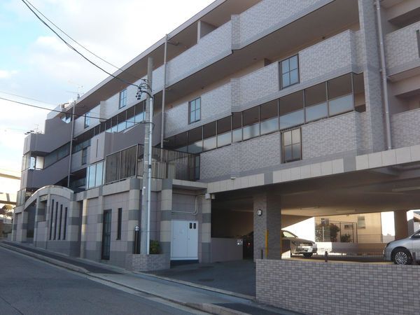 【アメニティ野並】外観写真