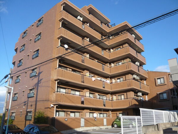 【シャトー野並】外観写真