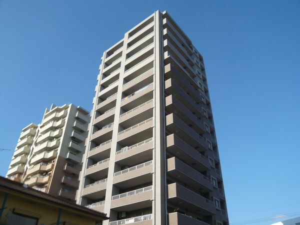 【ロイヤルアーク植田】物件外観