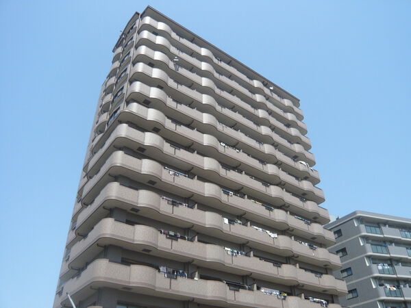 【ライオンズガーデン植田中央】物件外観