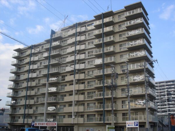 ゼスタ浄水駅前