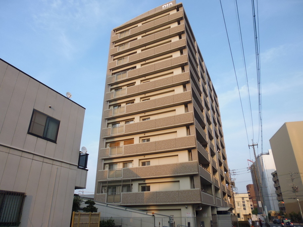 ダイアパレス小牧駅前