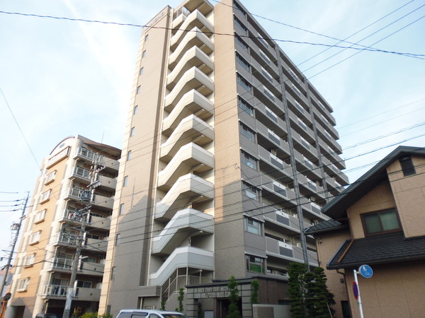 シャトレ愛松小牧中央