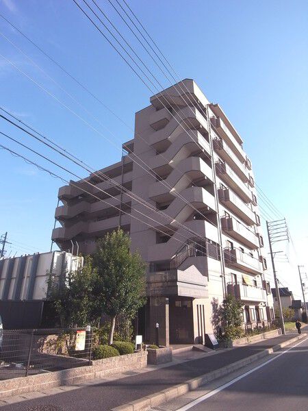 ユニーブル旭前