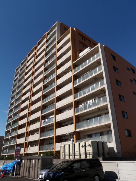 【ローレルスクエア蟹江本町】イーストタワー外観１