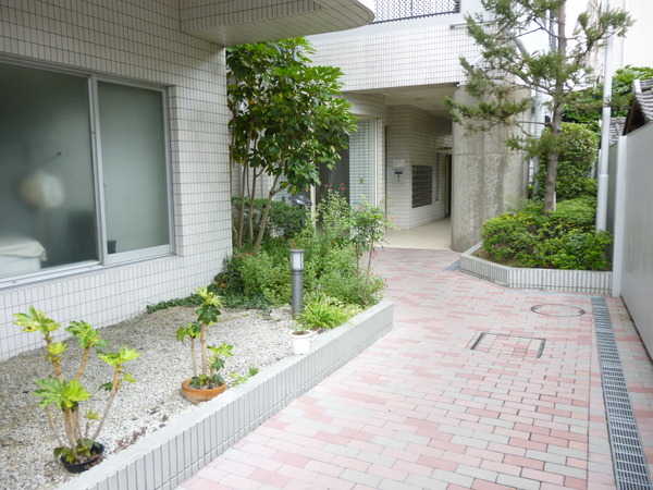 【ハイツ浜大津】エントランス前2 【ハイツ浜大津】エントランス前2