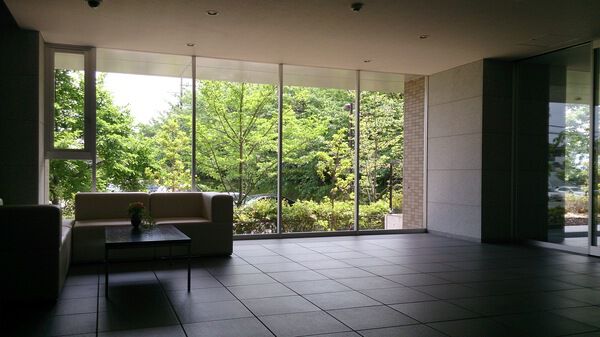 【サーパス柳が崎湖畔公園】エントランスホール 【サーパス柳が崎湖畔公園】エントランスホール