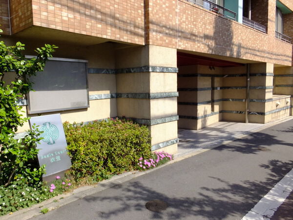【イーグルコート衣笠】外観写真